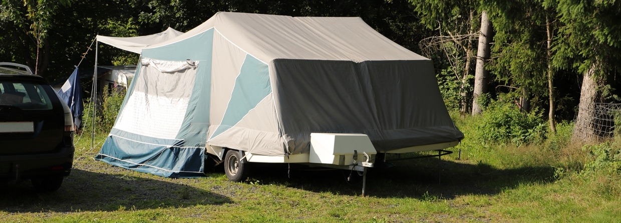 Vouwwagen op een camping